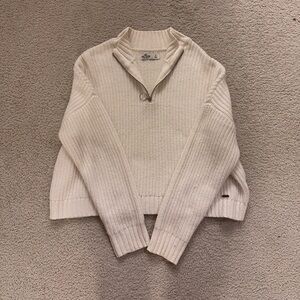 Hollister sweater